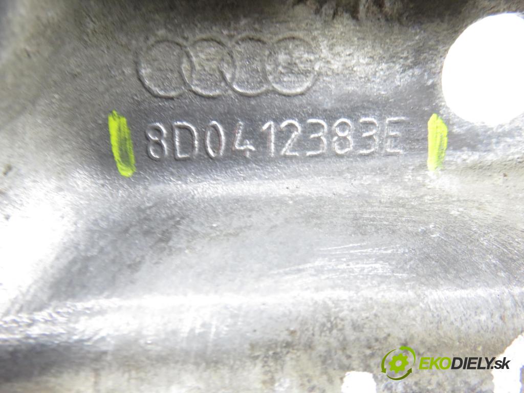 VW PASSAT B5.5 (3B3) SEDAN 2002 74,00 1.9 TDI PD 101 - AVB 1896,00 uchycení tlumičích 8D0412383E