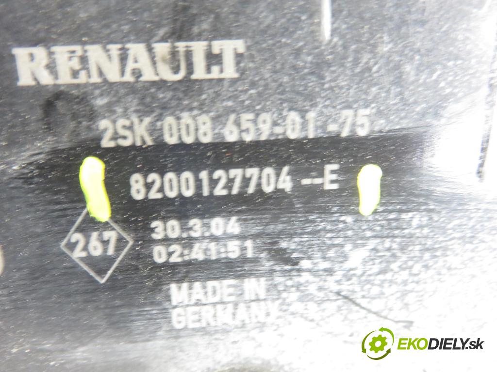 RENAULT SCENIC II (JM0/1_) HB 2004 88,00 1.9 DCI - F9Q 812 1870,00 světlo levé zadní 8200127704 ; 8200127704E
