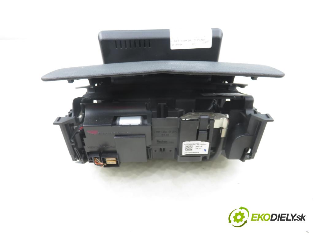 MERCEDES-BENZ KLASA C T-Model (S204) KOMBI 2011 135,00 C 200 CGI (204.248) - M 271.860 1796,00 ZOBRAZIT: 2048204697