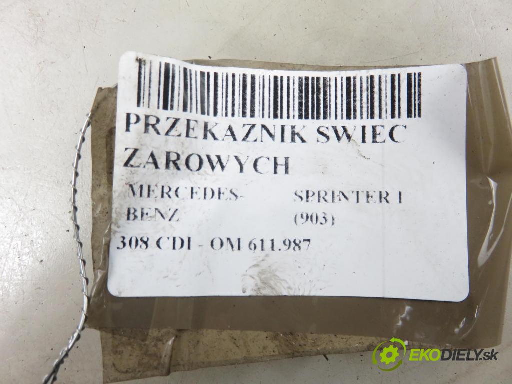 MERCEDES-BENZ SPRINTER 3-t Skrzynia (903) FURGON 2003 60,00 308 CDI - OM 611.987 2148,00 RELÉ: SWIEC: 0005453516