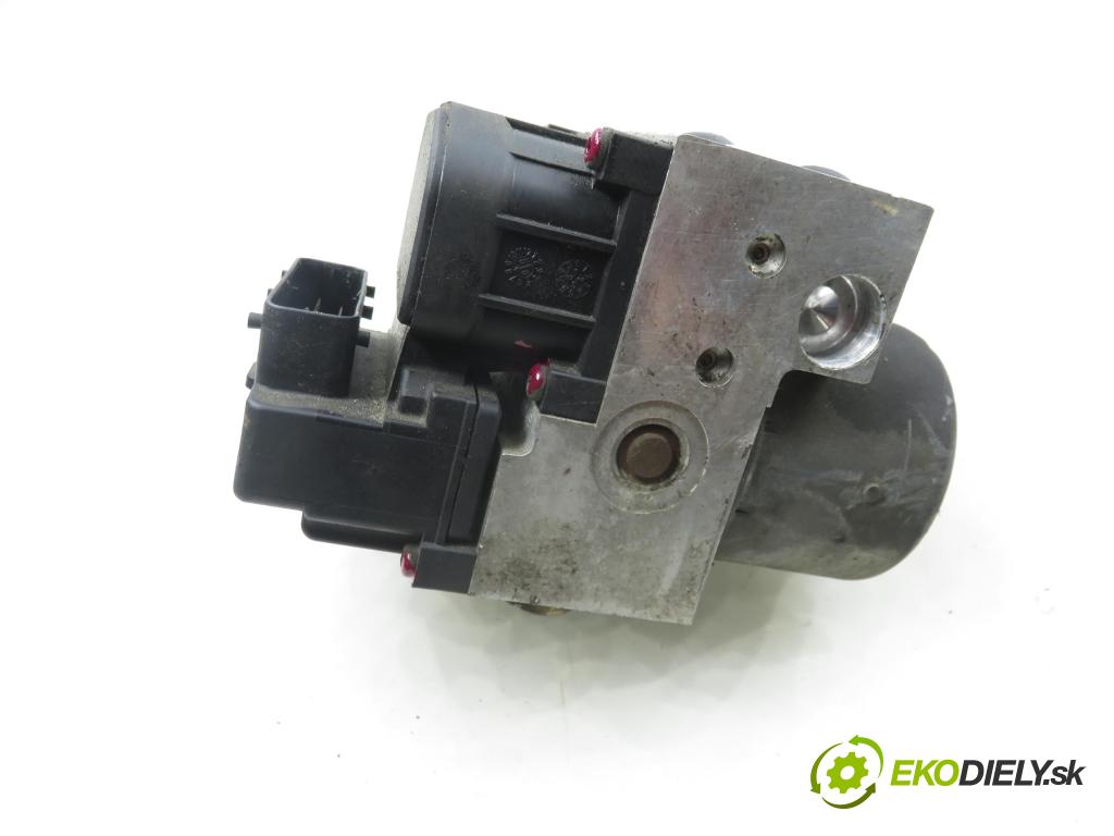 AUDI A4 (8D2, B5) SEDAN 2000 74,00 1.6 - AHL 1595,00 pumpa ABS 8E0614111AM ; 0273004282 ; 0265216562 (Pumpa ABS)