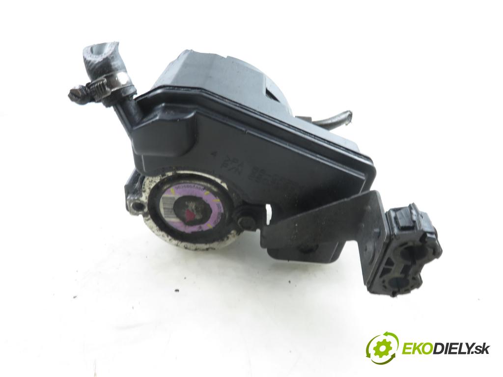 PEUGEOT 206 liftback (2A/C) HB 2003 440,00 1.1 i - HFX (TU1JP) 1124,00 Pumpa servočerpadlo 9636868880 ; 26079836QN (Servočerpadlo)