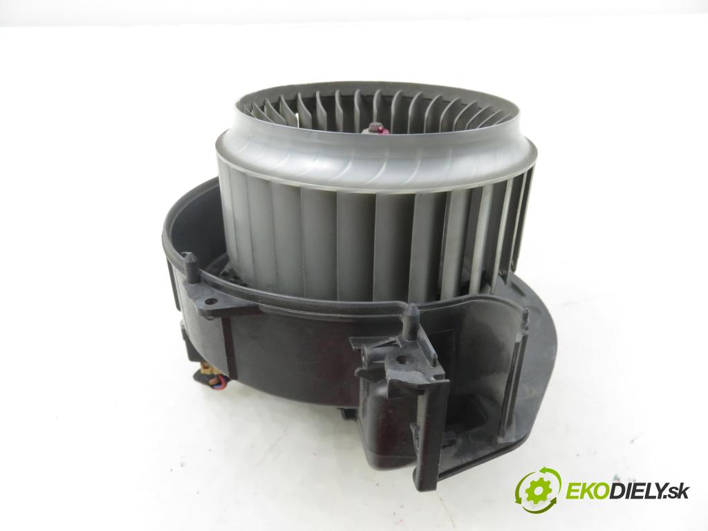 AUDI A6 (4F2, C6) SEDAN 2004 103,00 2.0 TDI - BLB 1968,00 Ventilátor vetráku 4F0820521A ; 4F0910521 ; 2468104847