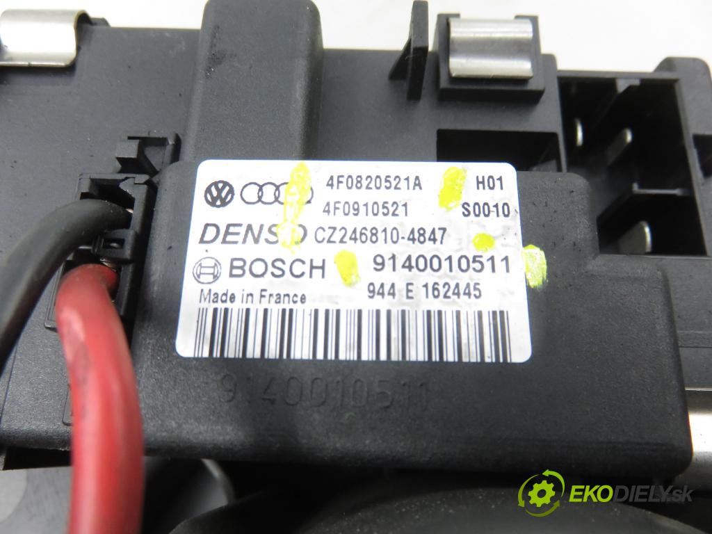 AUDI A6 (4F2, C6) SEDAN 2004 103,00 2.0 TDI - BLB 1968,00 Ventilátor vetráku 4F0820521A ; 4F0910521 ; 2468104847