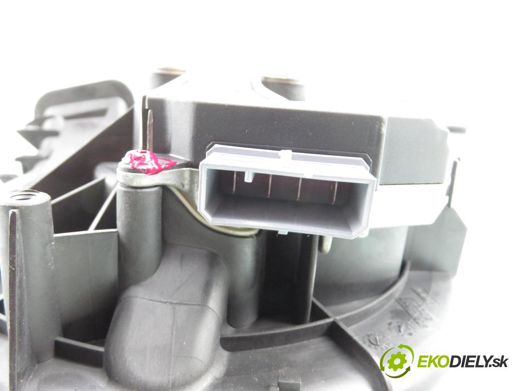 OPEL VECTRA C (Z02) LIFTBACK 2006 88,00 1.9 CDTI - Z 19 DT 1910,00 ventilátor větráku 985852T ; 73421312U