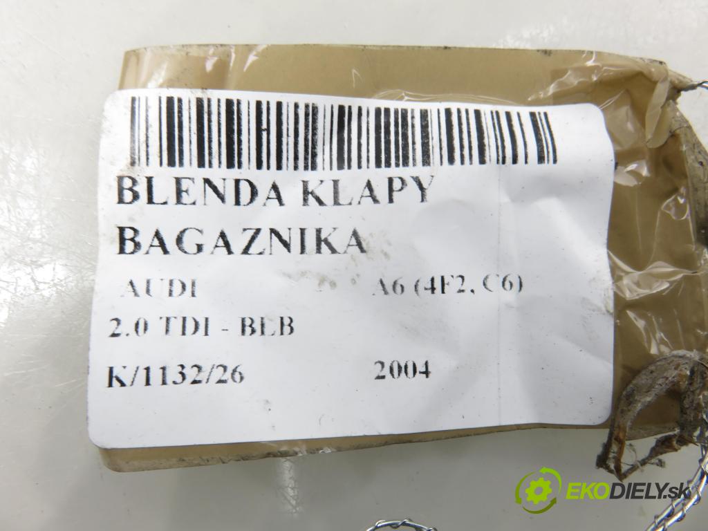 AUDI A6 (4F2, C6) SEDAN 2004 103,00 2.0 TDI - BLB 1968,00 zadní část - čelo dveří kufr 8E0827657D ; 8E0827657E
