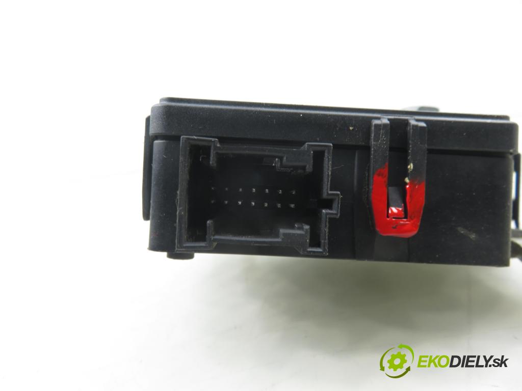 AUDI A6 Avant (4F5, C6) KOMBI 2005 132,00 2.7 TDI - BPP 2698,00 MODUL akumulátora 4F0915181A ; 4F0910181E ; 0199000013
