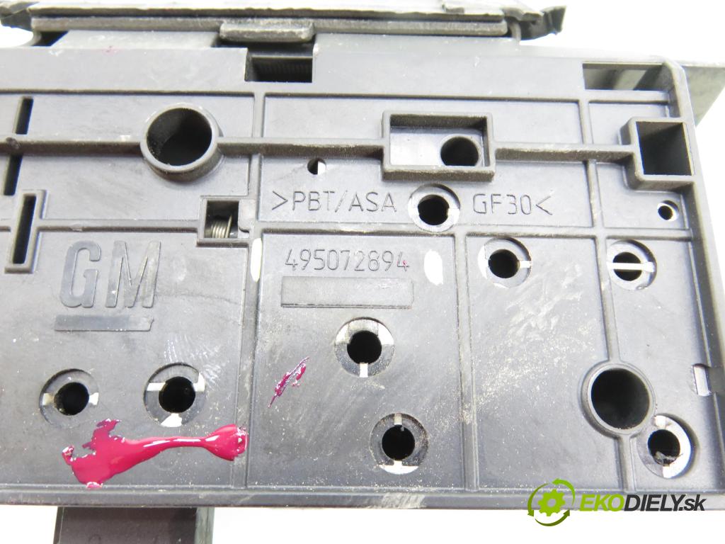 OPEL VECTRA C (Z02) LIFTBACK 2004 92,00 2.2 DTI 16V 125 - Y 22 DTR 2172,00 zámok dverí kufor EL. 495072894