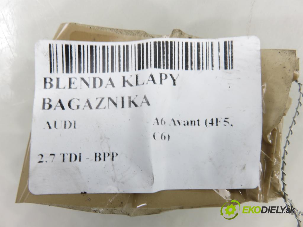 AUDI A6 Avant (4F5, C6) KOMBI 2005 132,00 2.7 TDI - BPP 2698,00 zadní část - čelo dveří kufr 8E0827657E ; 8E0827657D
