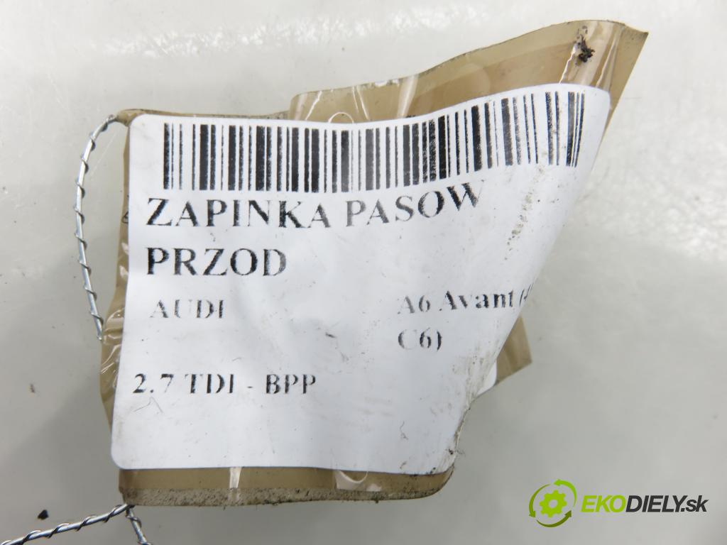 AUDI A6 Avant (4F5, C6) KOMBI 2005 132,00 2.7 TDI - BPP 2698,00 zapínače pásů PŘEDNÍ: 8E0857755D