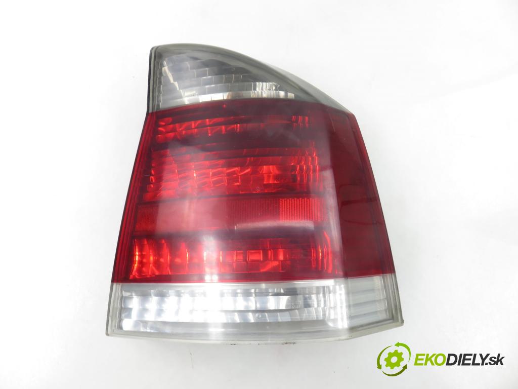 OPEL VECTRA C (Z02) LIFTBACK 2004 92,00 2.2 DTI 16V 125 - Y 22 DTR 2172,00 světlo pravé zadní 13157647