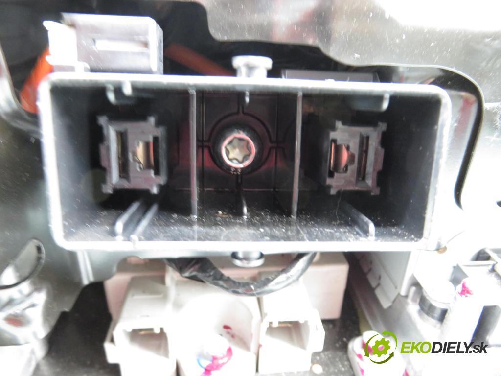 FORD C-MAX II (DXA/CB7, DXA/CEU) MINIVAN 2013 136,00 2.0 Energi 1999,00 BATERIA / AKUMULATOR: HYBRYDA FM5810B759AH