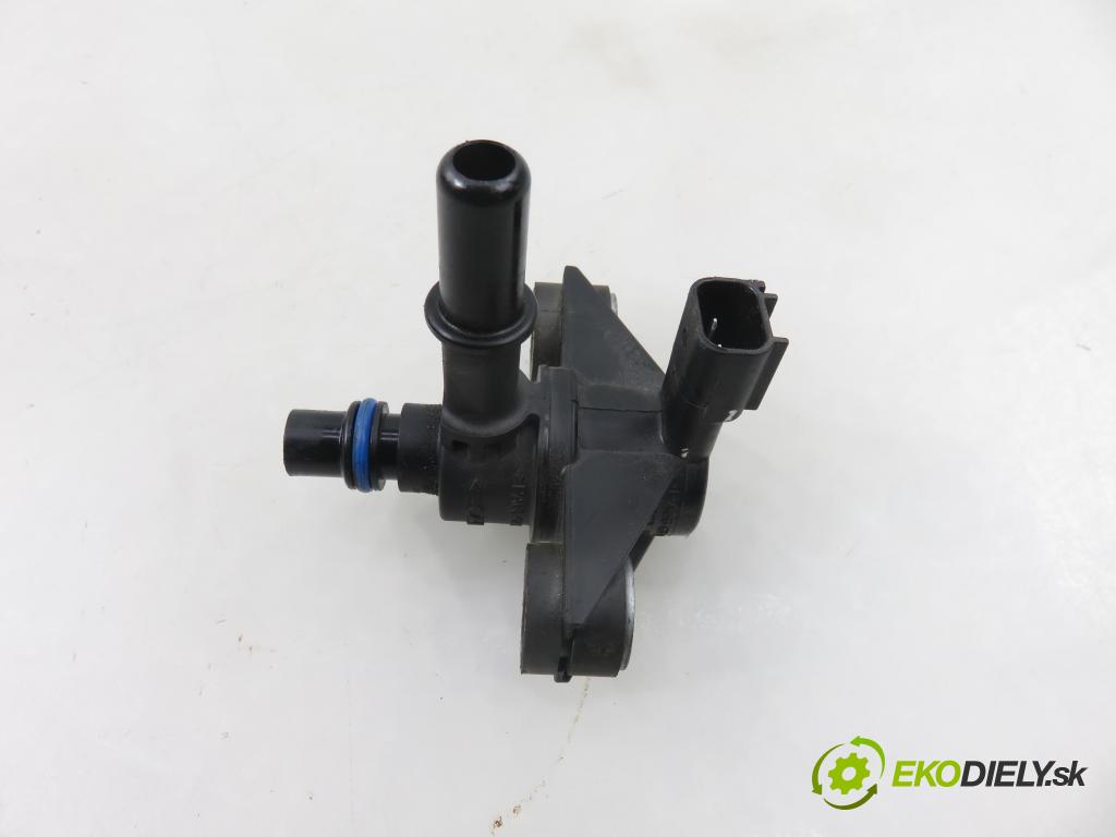 FORD C-MAX II (DXA/CB7, DXA/CEU) MINIVAN 2013 136,00 2.0 Energi 1999,00 VENTIL: AGILNÍ paliva AU5A9G866EB