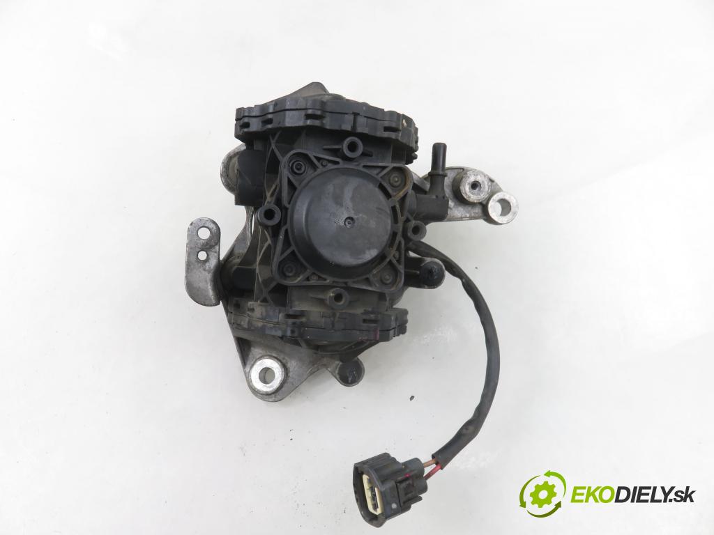 FORD C-MAX II (DXA/CB7, DXA/CEU) MINIVAN 2013 136,00 2.0 Energi 1999,00 pumpa vakuová DG982A451AC