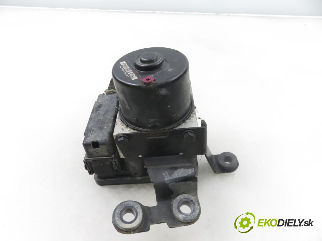 SEAT LEON (1M1) HB 2003 81,00 1.9 TDI 110 - ASV 1896,00 Pumpa ABS 1C0907379L ; 10096003343 ; 1J0614117G (Pumpa ABS)