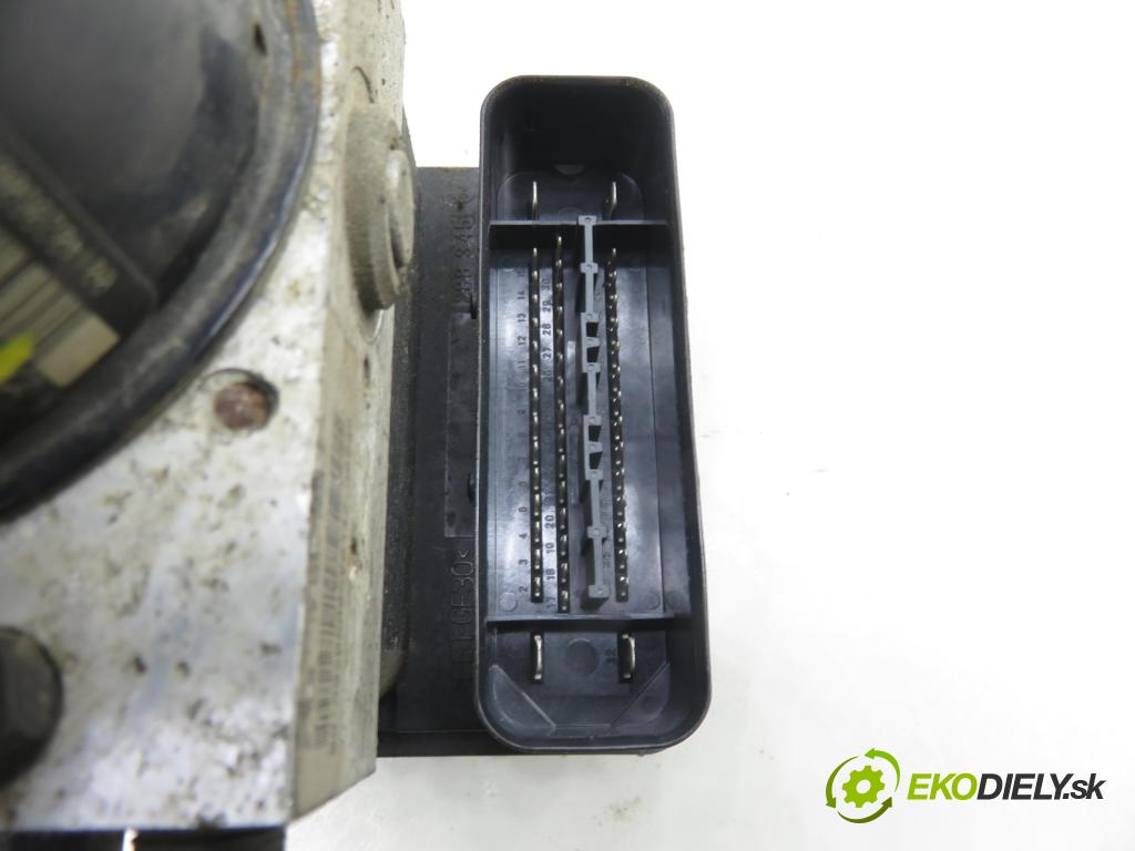 VW GOLF IV (1J1) HB 2003 74,00 1.9 TDI PD 101 - AXR 1896,00 pumpa ABS 10096003353 ; 1C0907379M ; 1J0614517J (Pumpa ABS)