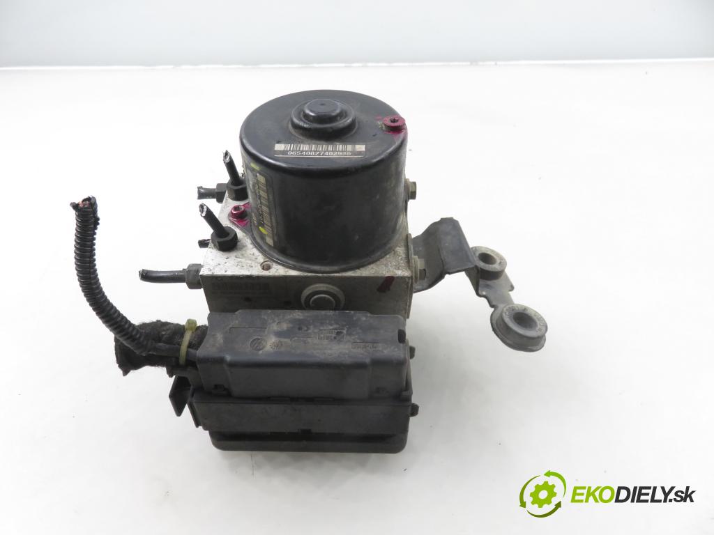 VW GOLF IV (1J1) HB 2003 74,00 1.9 TDI PD 101 - AXR 1896,00 pumpa ABS 10096003353 ; 1C0907379M ; 1J0614517J (Pumpa ABS)