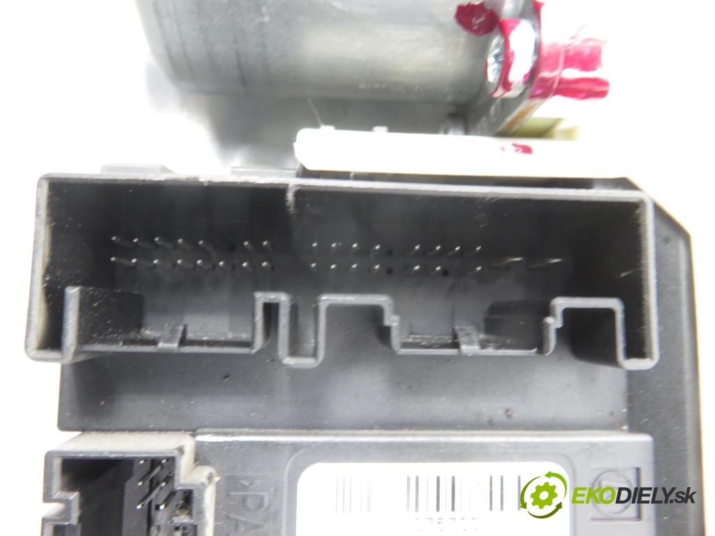 VW TIGUAN (5N_) SUV 2007 110,00 1.4 TSI 4motion - BWK 1390,00 mechanismus oken 1K0959793K ; 5N0959701A ; 5N1837729A