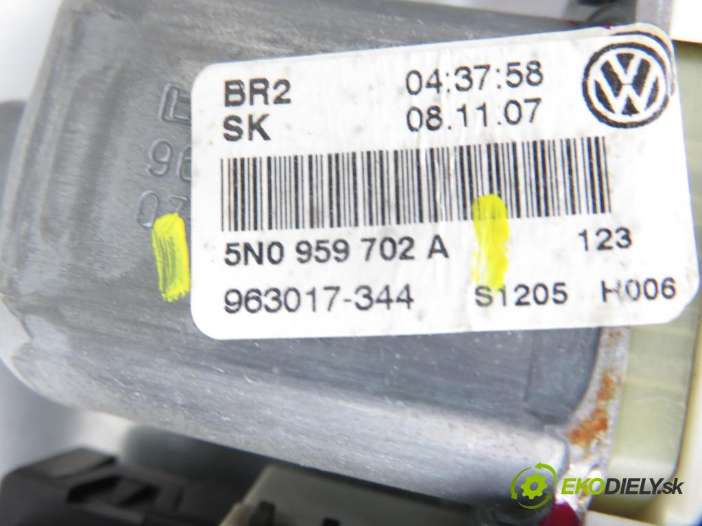 VW TIGUAN (5N_) SUV 2007 110,00 1.4 TSI 4motion - BWK 1390,00 Mechanizmus okien 5N0959702A ; 5N1837730A ; 1K0959792K