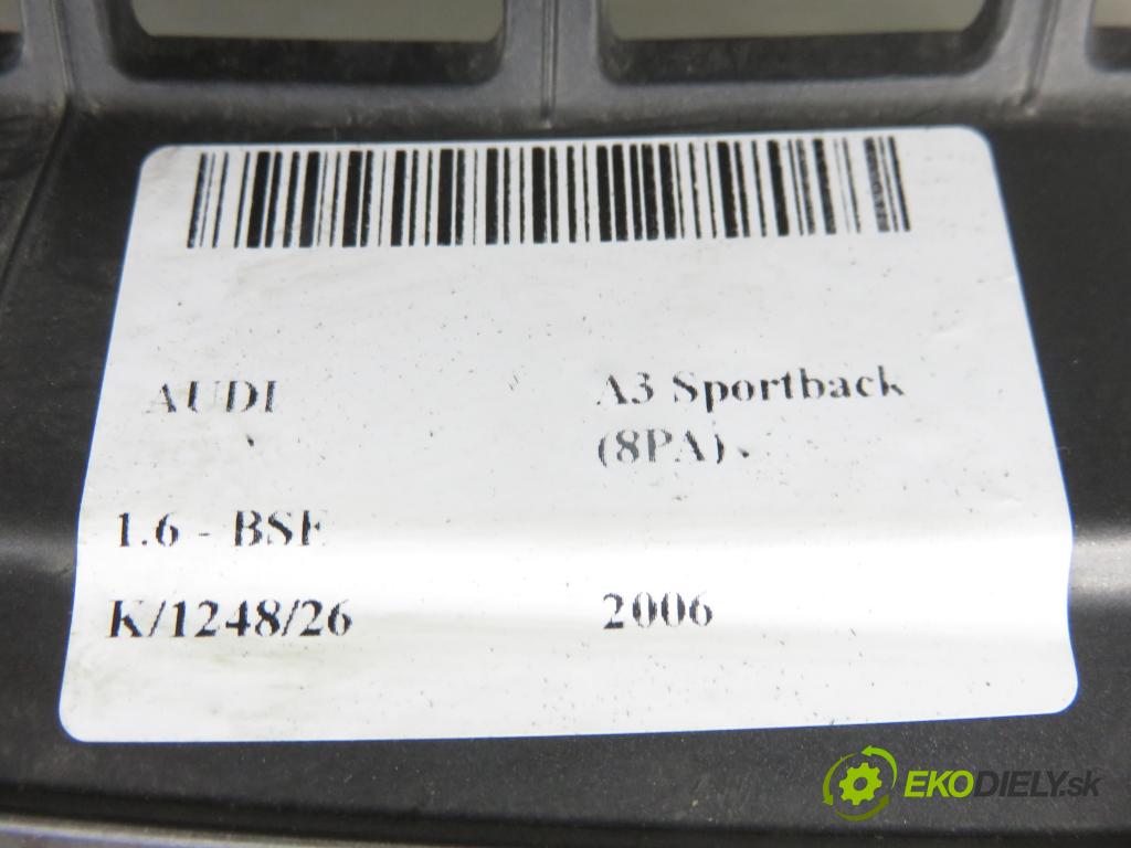 AUDI A3 Sportback (8PA) HB 2006 75,00 1.6 - BSE 1595,00 mřížka / maska 8P4853651A