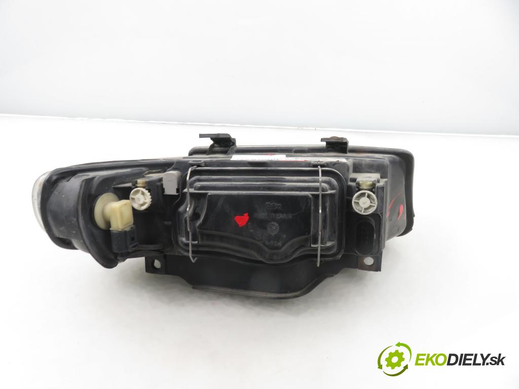 SEAT LEON (1M1) HB 2003 81,00 1.9 TDI 110 - ASV 1896,00 světlo LP 1M1941001D