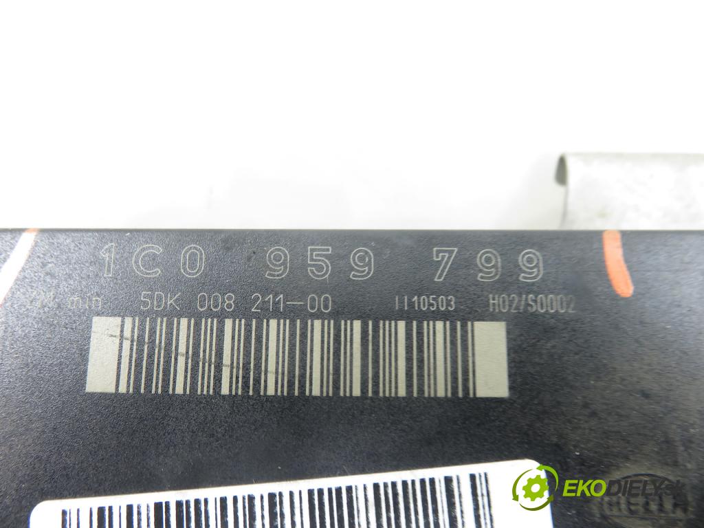 VW GOLF IV (1J1) HB 2003 74,00 1.9 TDI PD 101 - AXR 1896,00 MODUL komfortu 1C0959799