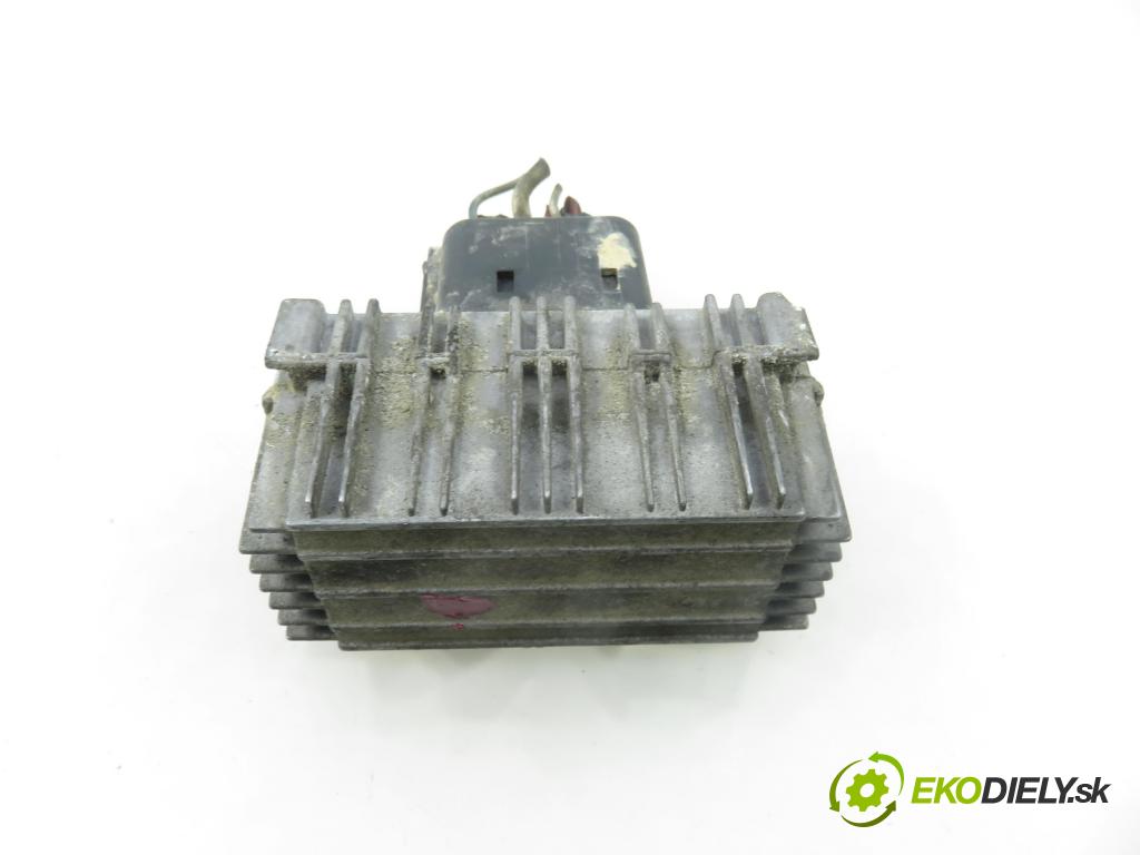 OPEL VECTRA C (Z02) LIFTBACK 2004 92,00 2.2 DTI 16V - Y 22 DTR 2172,00 RELÉ: JÚN: 55354141 ; 51299018A