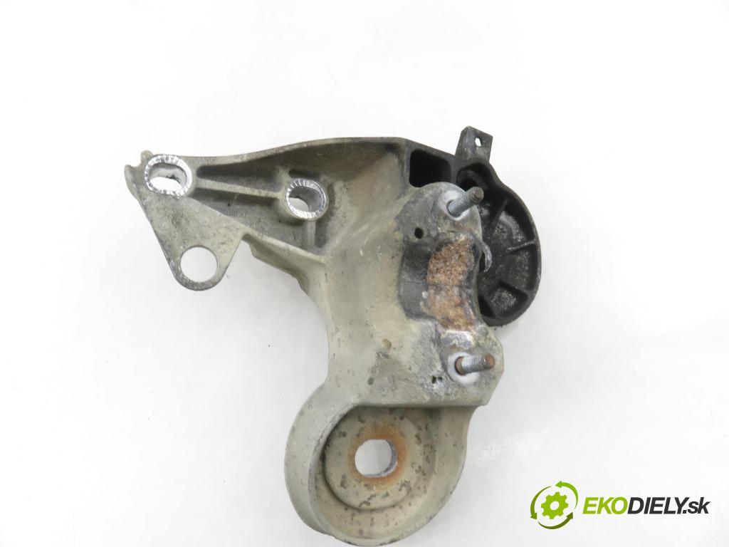 AUDI A6 (4F2, C6) SEDAN 2004 103,00 2.0 TDI - BLB 1968,00 Uchytenie Motor 4F0199352F