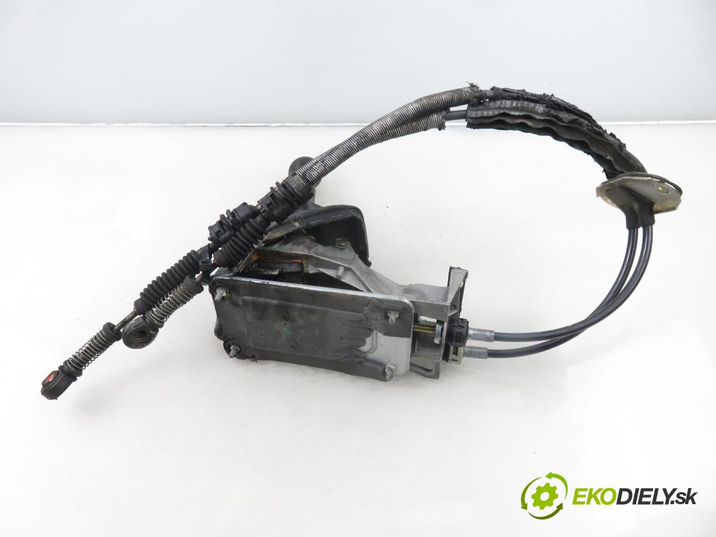 VW SHARAN (7M8, 7M9, 7M6) MINIVAN 2001 85,00 1.9 TDI - AUY 1896,00 ZVEDÁK: 7M3711049C