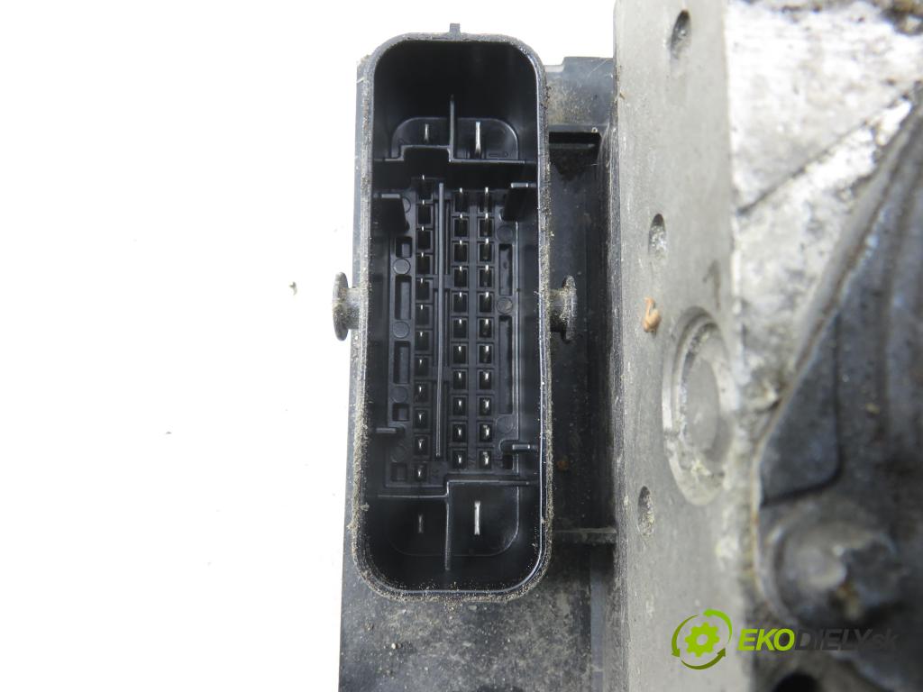 AUDI A4 Avant (8K5, B8) KOMBI 2011 105,00 2.0 TDI - CAGA 1968,00 pumpa ABS 0265951539 ; 8K0614517ED ; 0265236348 (Pumpa ABS)