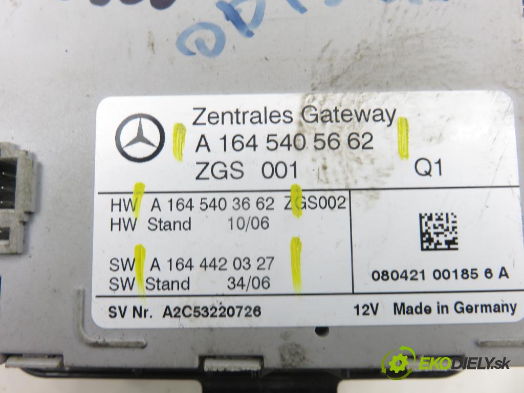 MERCEDES-BENZ KLASA GL (X164) SUV 2008 165,00 GL 320 CDI 4-matic (164.822) - OM 642.940 2987,00 Riadiaca jednotka GATEWAY 1645405662 ; 1655403662 ; 1644420327