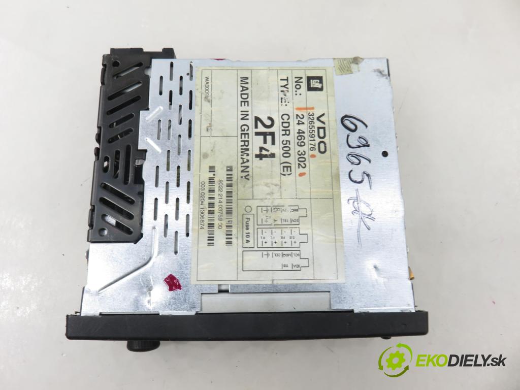 OPEL ASTRA G liftback (T98) HB 2002 55,00 1.7 DTI 16V - Y 17 DT 1686,00 RADIO CD 24469302 ; 326559176