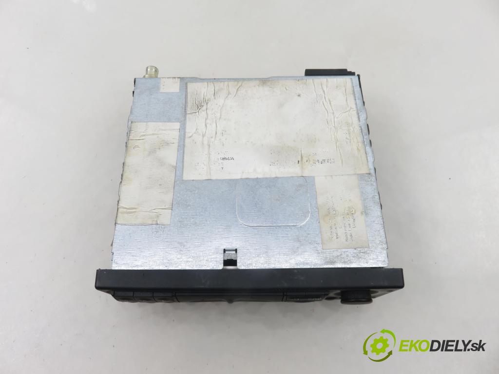 OPEL OMEGA B Kombi (V94) KOMBI 1997 100,00 2.0 16V - X 20 XEV 1998,00 RADIO modul