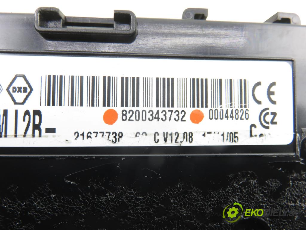 RENAULT CLIO III (BR0/1, CR0/1) HB 2005 55,00 1.2 16V 75 - D4F 740 1149,00 MODUL BCM 8200343732