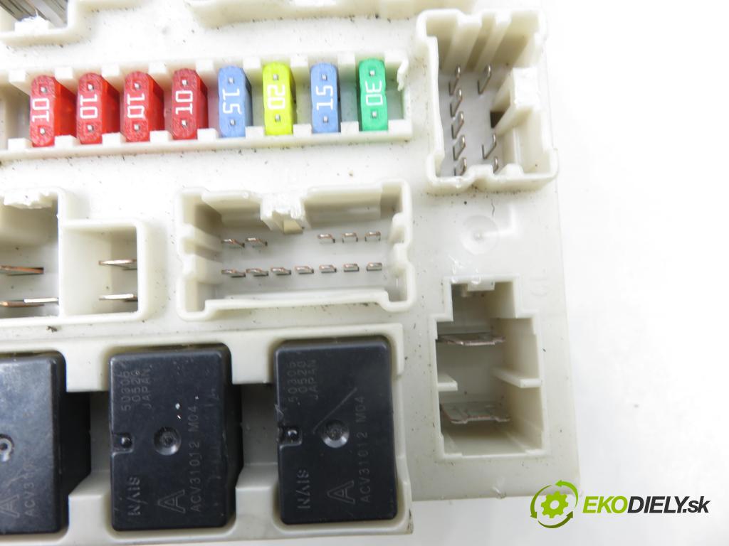RENAULT CLIO III (BR0/1, CR0/1) HB 2005 55,00 1.2 16V 75 - D4F 740 1149,00 MODUL BSM 356231D