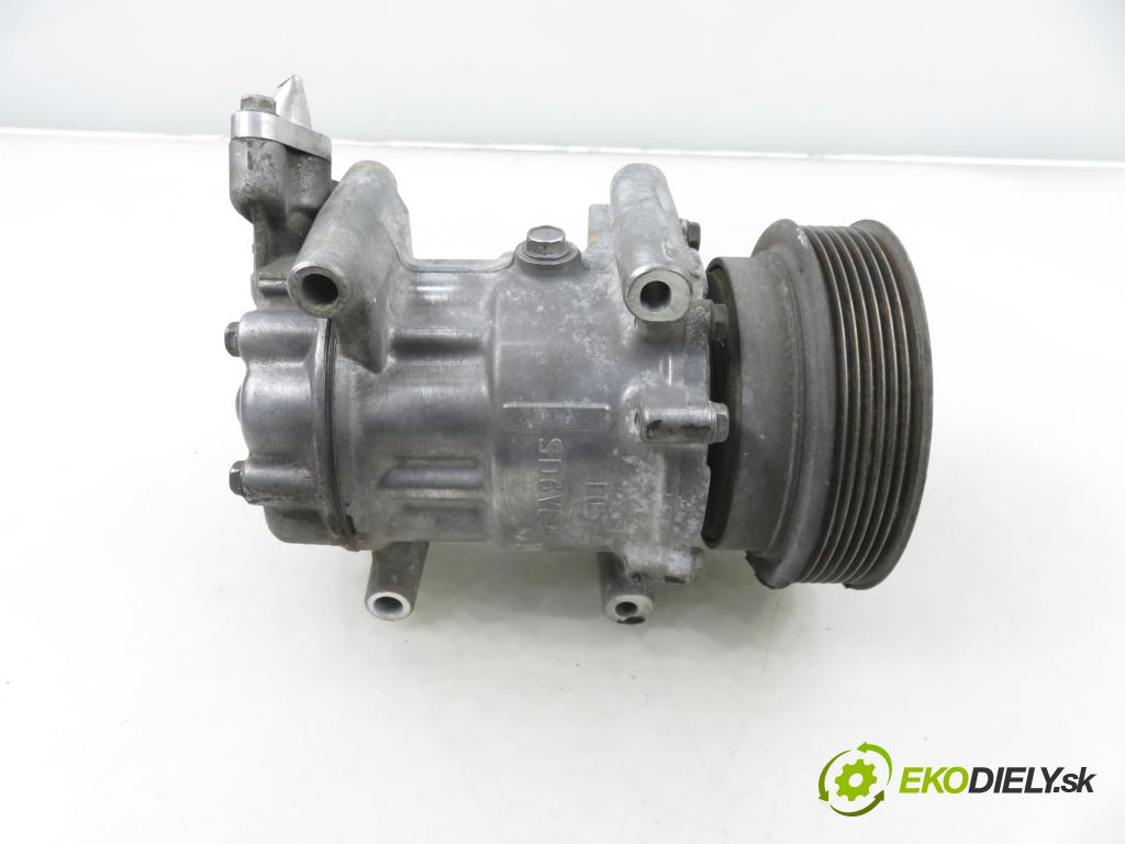 RENAULT CLIO III (BR0/1, CR0/1) HB 2005 55,00 1.2 16V 75 - D4F 740 1149,00 KOMPRESOR: klimatizácie 8200357173B (Kompresor klimatizácie)