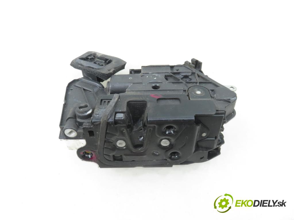 VW POLO (6R, 6C) HB 2009 55,00 1.6 TDI - CAYA 1598,00 zámok LTE 5K4839015