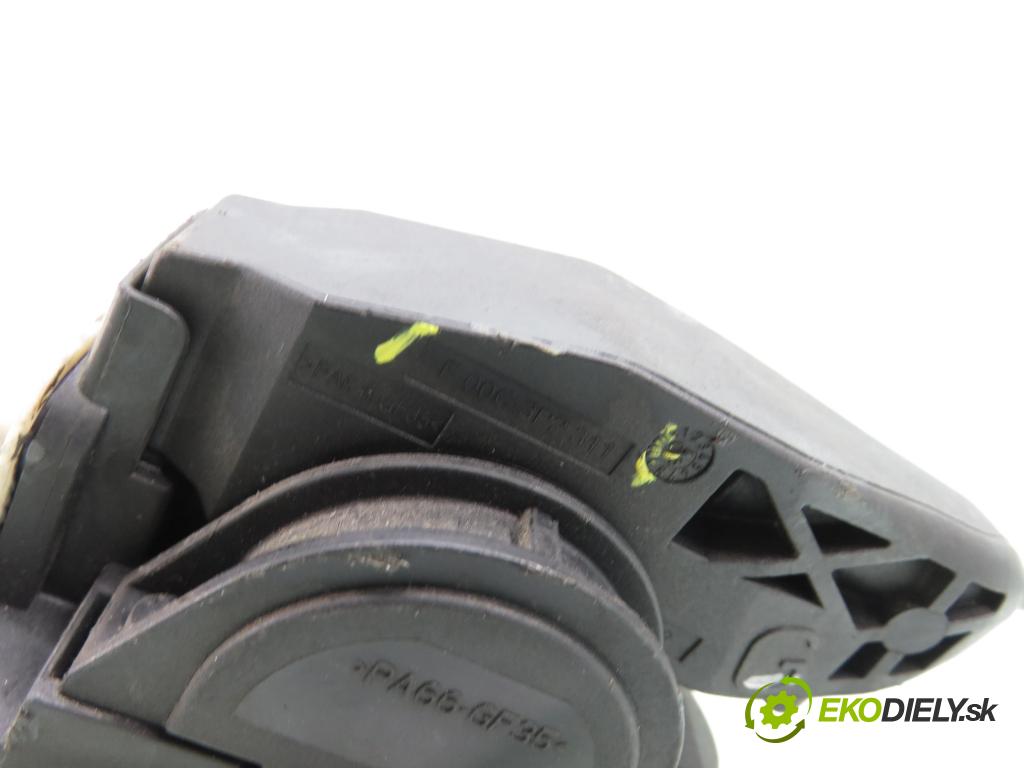 PEUGEOT 407 (6D_) SEDAN 2005 80,00 1.6 HDi 110 - 9HZ (DV6TED4) 1560,00 potenciometr plynového pedálu 0280752241 ; 9644939680 ; F00C3P2311 (Potenciometr plynového pedálu)