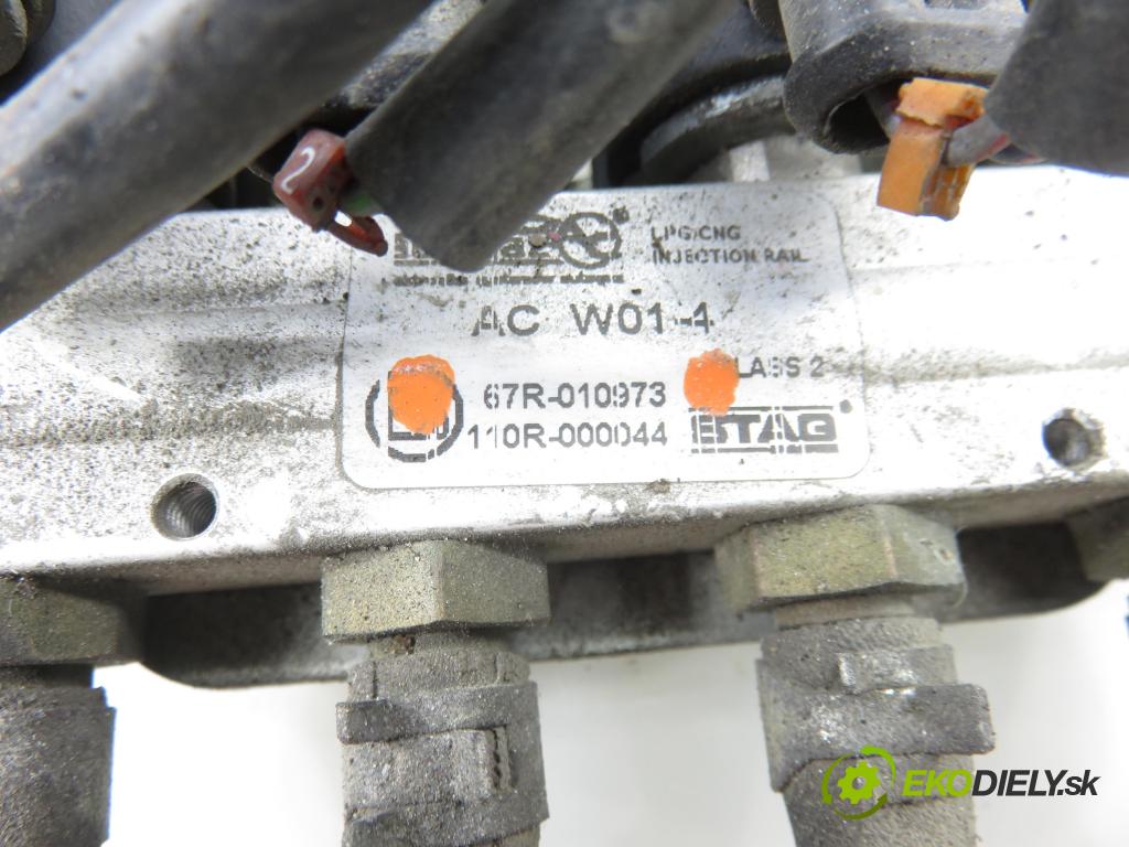 VW NEW BEETLE (9C1, 1C1) HB 1998 85,00 2 - AZJ 1984,00 INSTALACE: LPG komplentní 67R014903 ; 67R010973 ; 67R016865