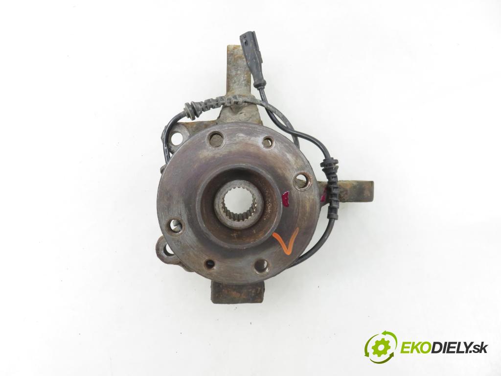 RENAULT CLIO III (BR0/1, CR0/1) HB 2005 55,00 1.2 16V 75 - D4F 740 1149,00 náboj LP ABS