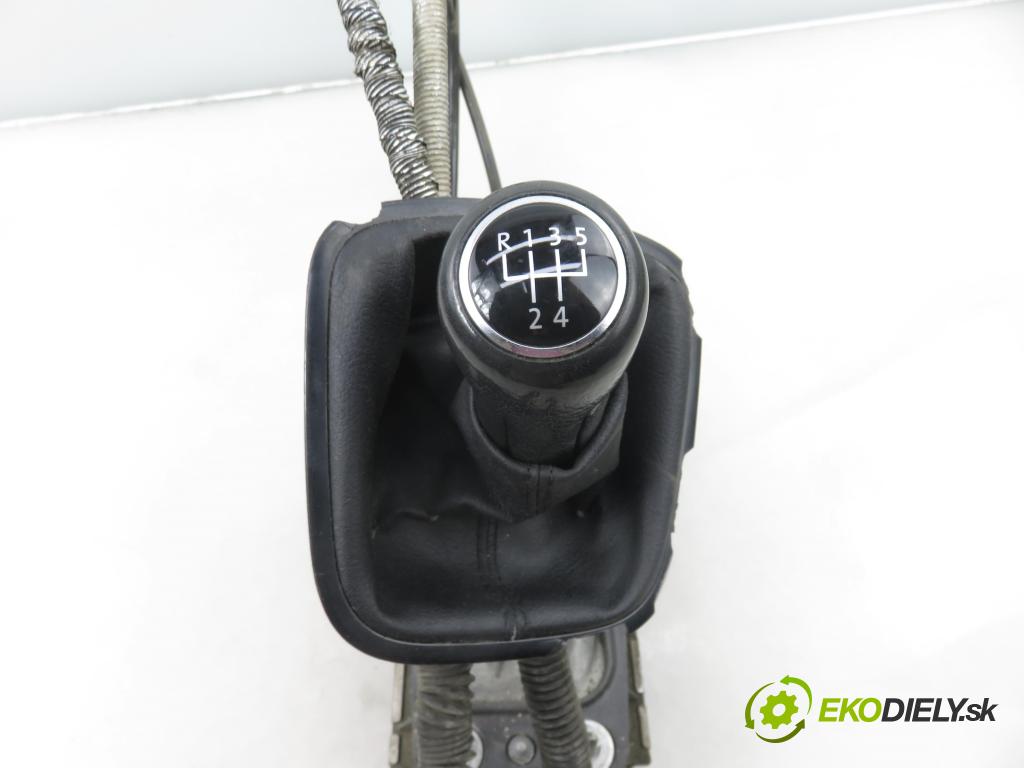 VW POLO (6R, 6C) HB 2009 55,00 1.6 TDI - CAYA 1598,00 ZVEDÁK: 6Q0711049CJ