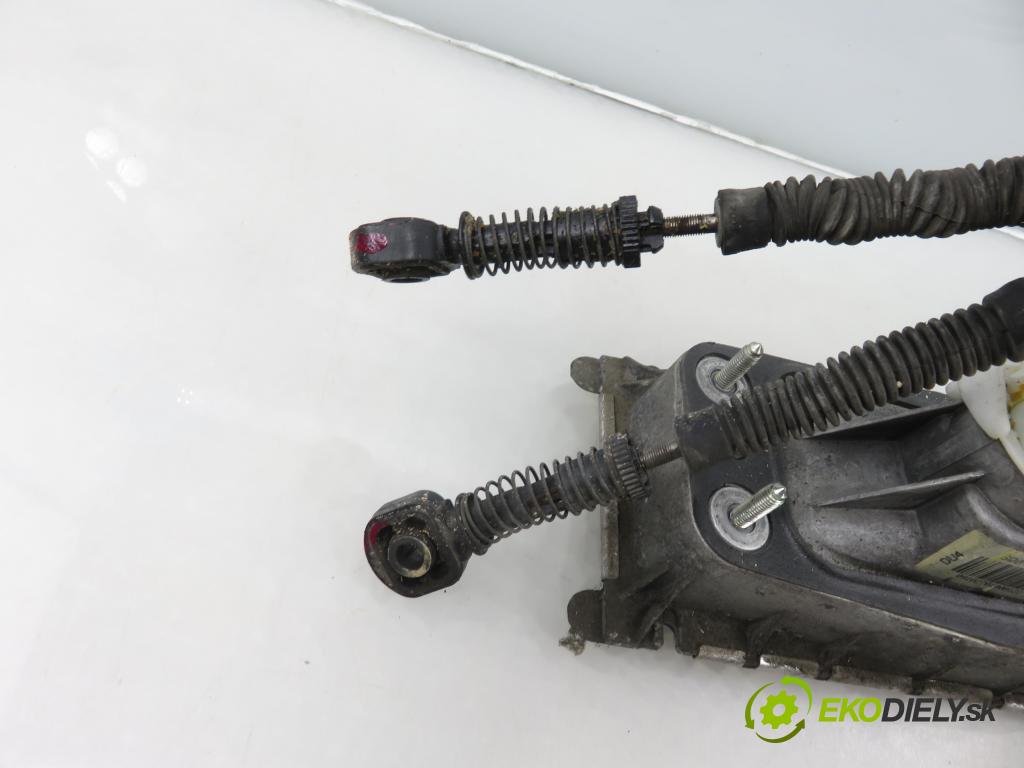VW POLO (6R, 6C) HB 2009 55,00 1.6 TDI - CAYA 1598,00 ZVEDÁK: 6Q0711049CJ