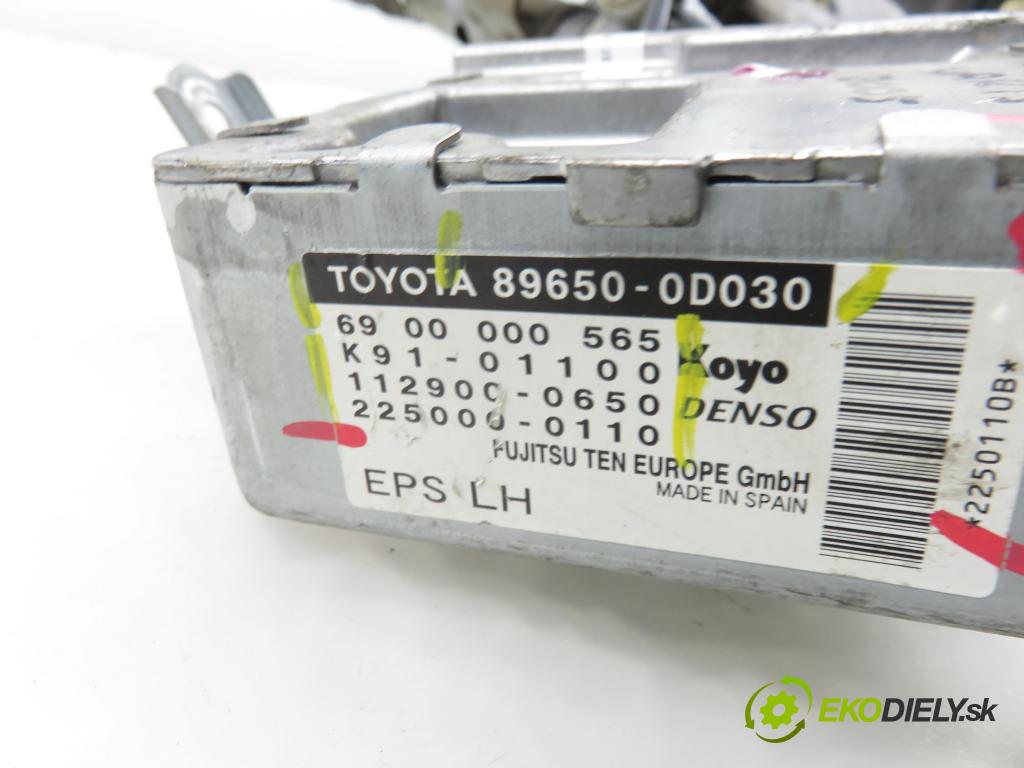TOYOTA YARIS (_P1_) HB 2005 64,00 1.3 VVTi 87 - 2SZ-FE 1298,00 SLOUPEC / PODPORA elektrický 6900000472 ; 896500D030 ; 6900000565