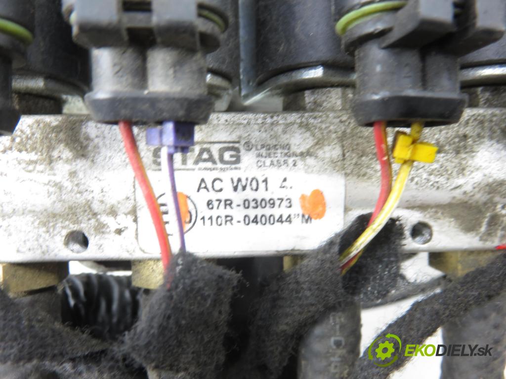 FORD C-MAX II (DXA/CB7, DXA/CEU) MINIVAN 2013 136,00 2.0 Duratec Hybrid 1999,00 INSTALACE: LPG komplentní 67R013787 ; 67R030973 ; 67R016865