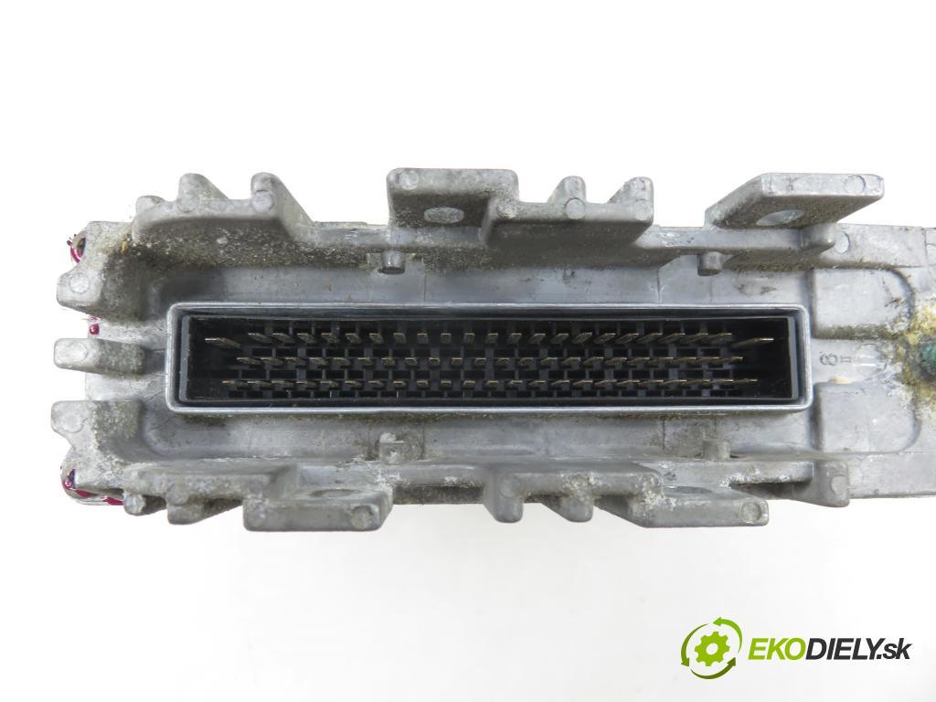 VW GOLF III (1H1) HB 1995 66,00 1.9 TDI 90 - 1Z 1896,00 Riadiaca jednotka Motor 028906021AF ; 0281001308 ; 0281001309
