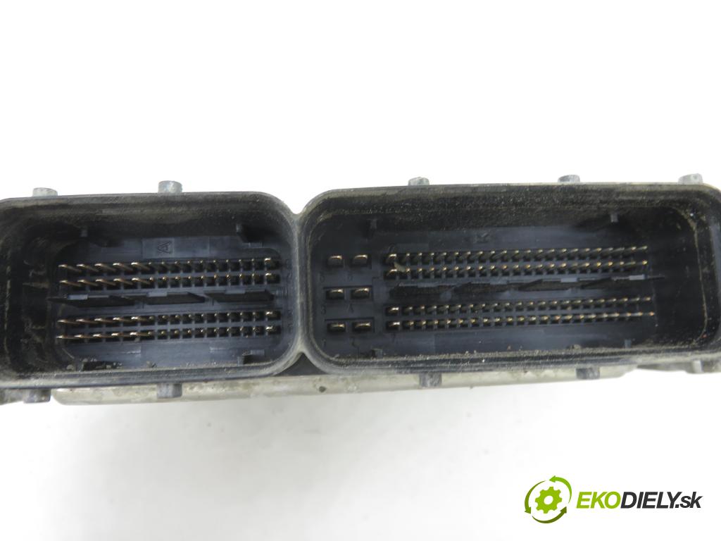 OPEL ASTRA H Kombi (A04) KOMBI 2006 74,00 1.7 CDTI - Z 17 DTH 1686,00 Riadiaca jednotka Motor 55556829ZH ; 8973785712 ; 0281011943