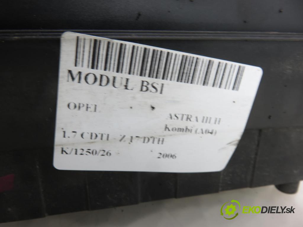 OPEL ASTRA H Kombi (A04) KOMBI 2006 74,00 1.7 CDTI - Z 17 DTH 1686,00 skříňka POJISTKY: 13206754HB ; 5DK00866838