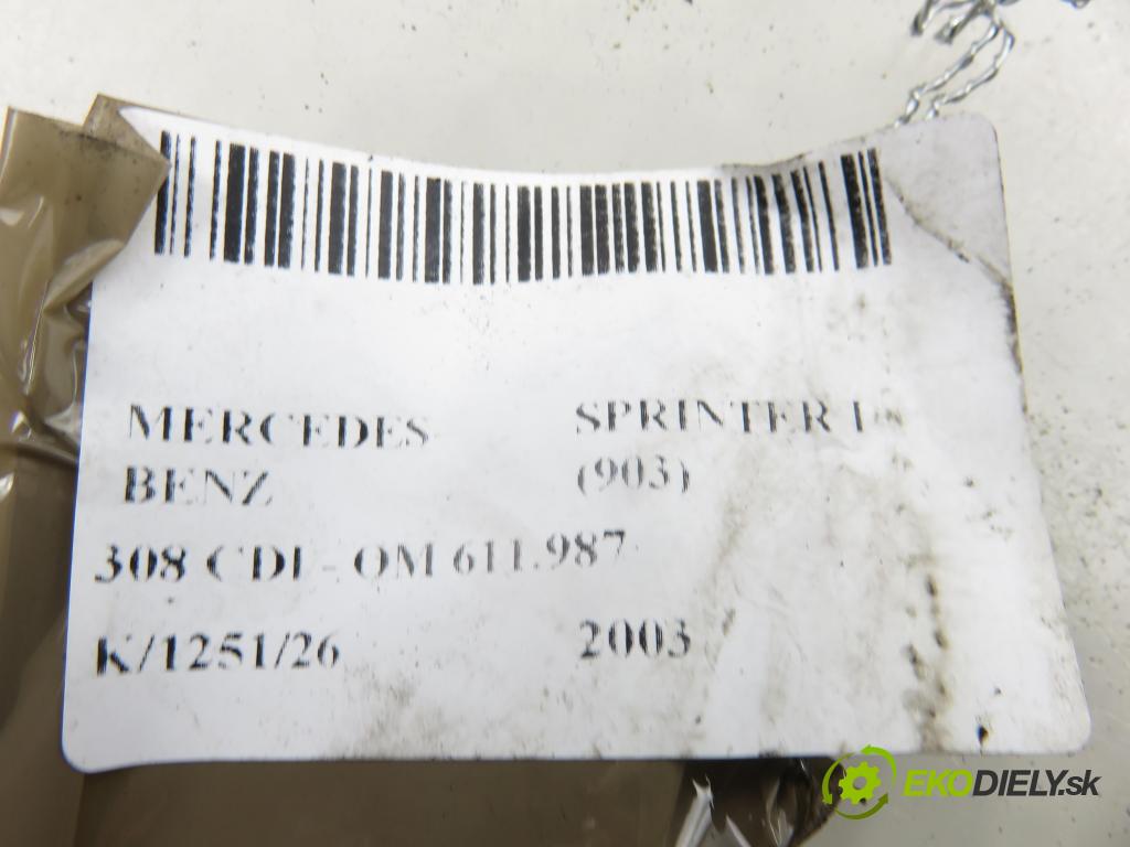 MERCEDES-BENZ SPRINTER 3-t Skrzynia (903) FURGON 2003 60,00 308 CDI - OM 611.987 2148,00 skříňka POJISTKY: 9015400150