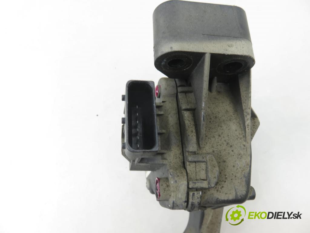 OPEL ASTRA H Kombi (A04) KOMBI 2006 74,00 1.7 CDTI - Z 17 DTH 1686,00 Potenciometer plynu 9157998BK ; 6PV00811200 (Potenciometer plynového pedálu)