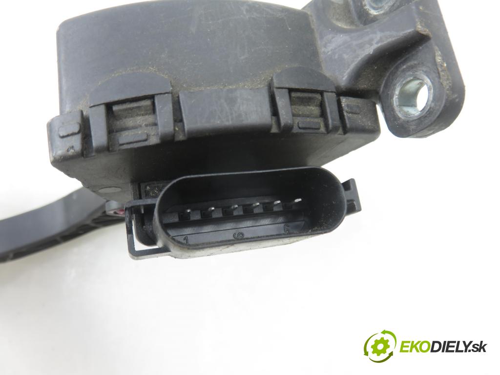 FORD FOCUS II (DA_, HCP) HB 2006 85,00 1.6 Ti - HXDA 1596,00 Potenciometer plynu 4M519F836AH ; 6PV00864101 (Potenciometer plynového pedálu)